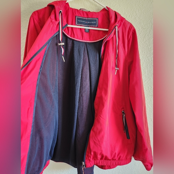 Tommy Hilfiger Hooded Windbreaker Lg - Picture 4 of 7